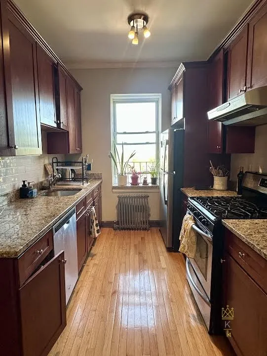 1569 Beacon St, Brookline
