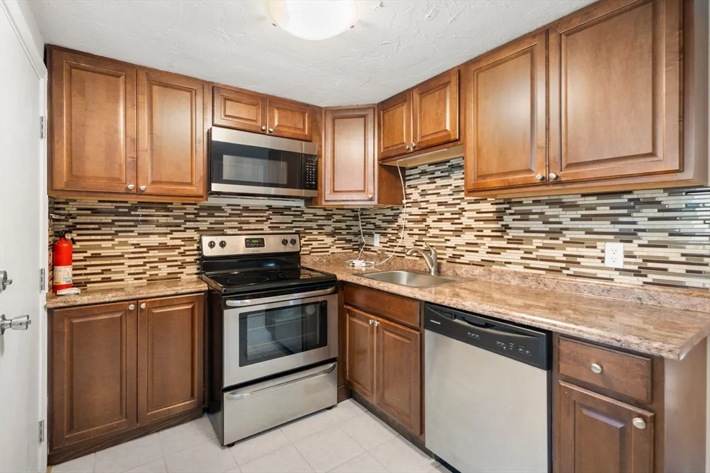 9 Tideview Path, Plymouth