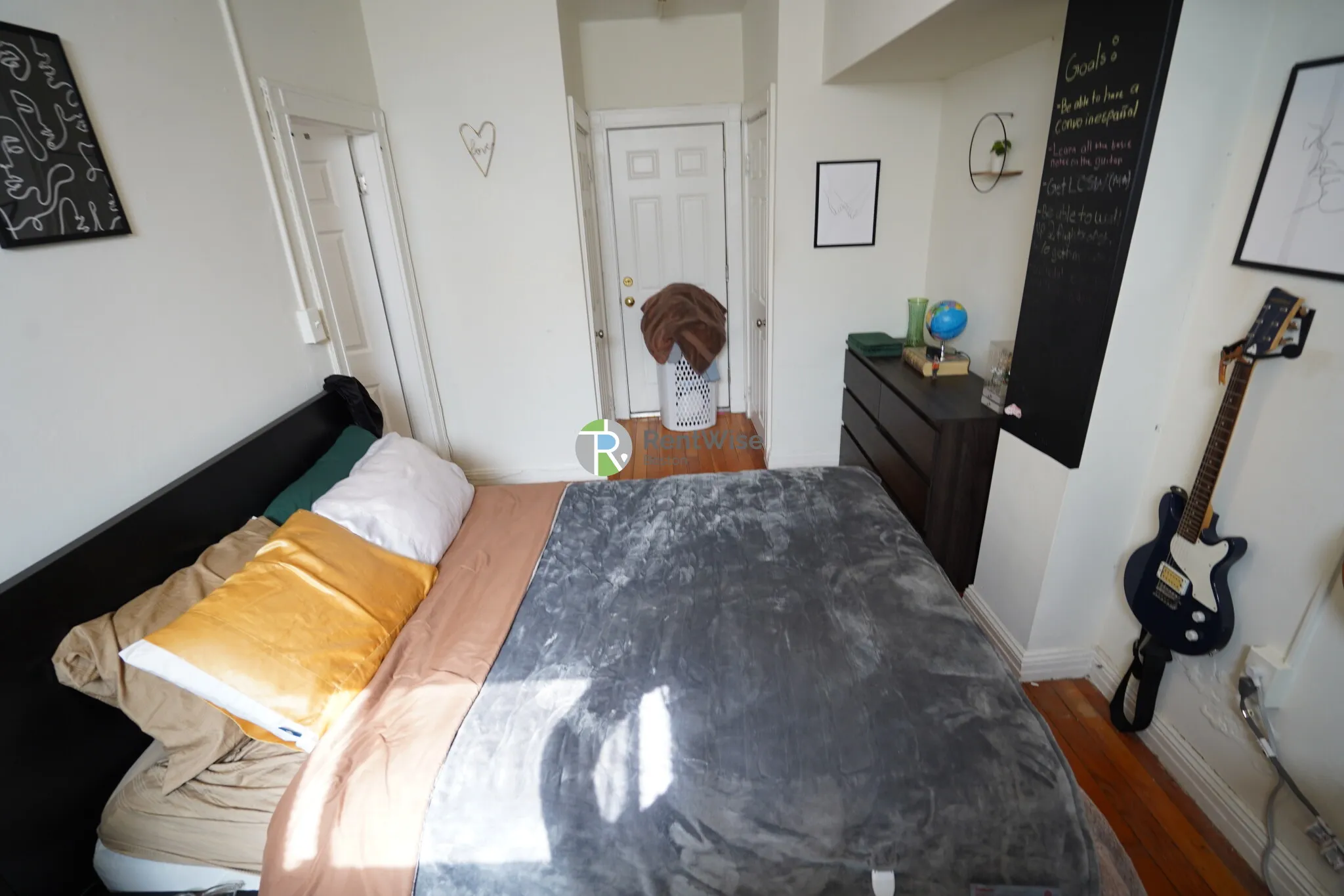 230 Walnut St, Newtonville