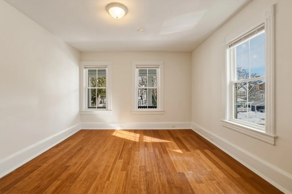 105 Nonotuck St, Holyoke