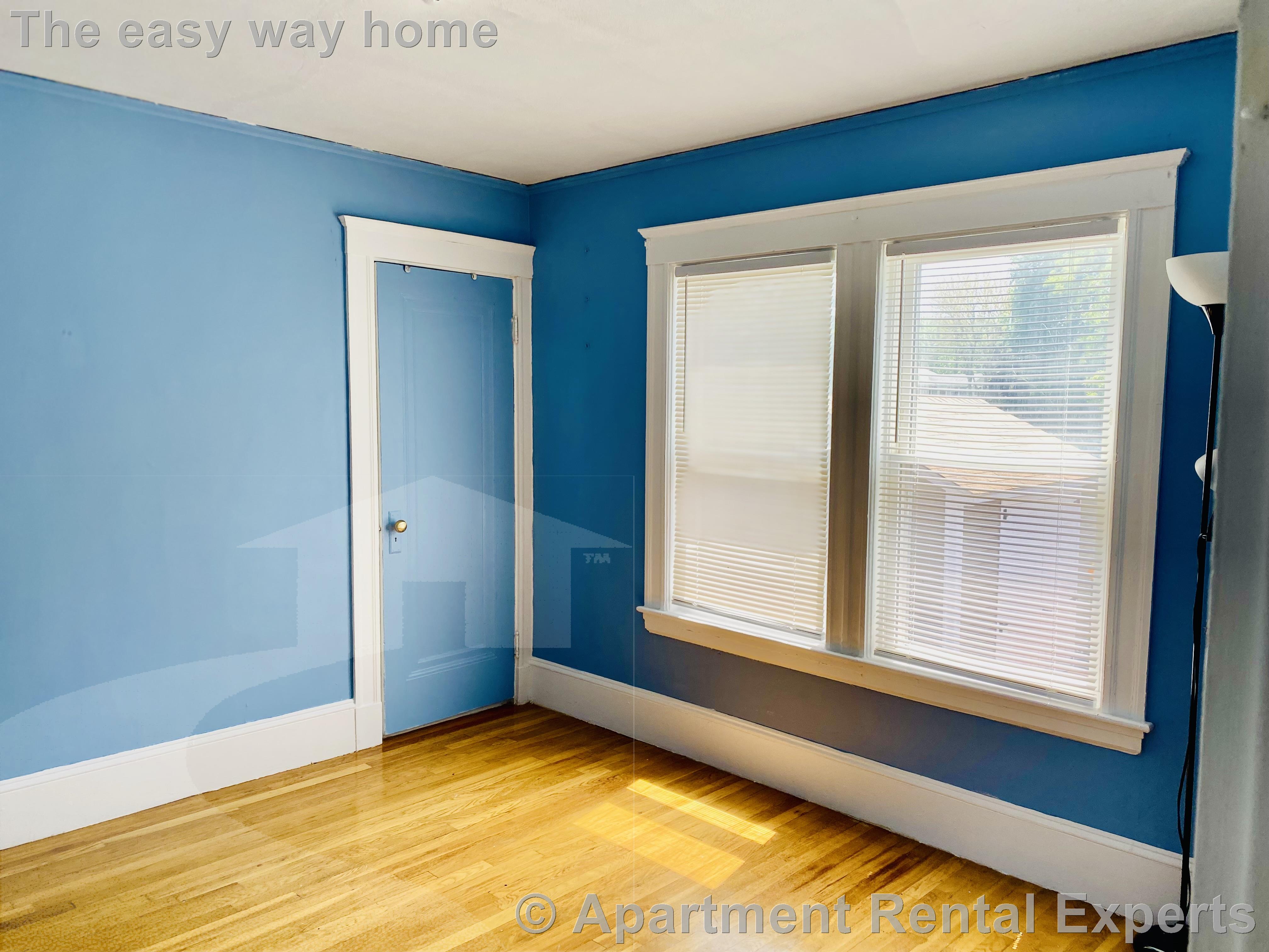 137 Mills St, Malden Center