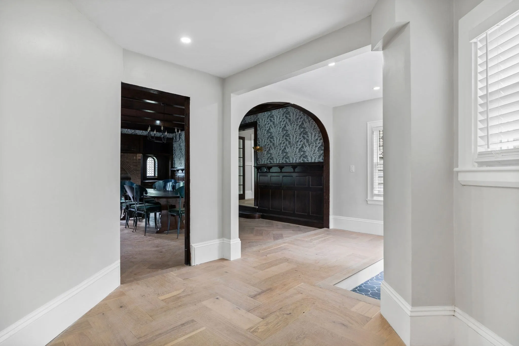 476 Heath St, Chestnut Hill