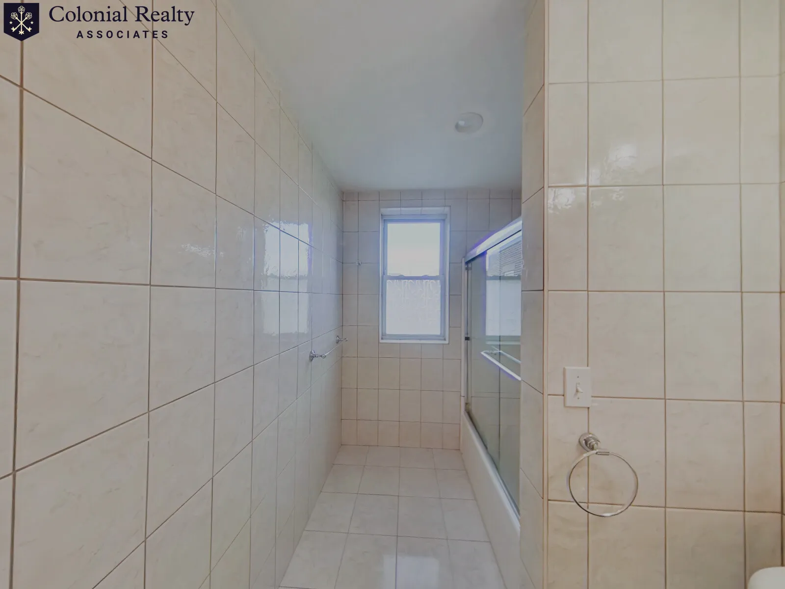 77 Thatcher St, North Brookline