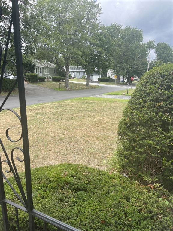 49 Rollins St, Lawrence