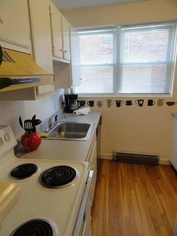 402 Highland Ave, Davis Square