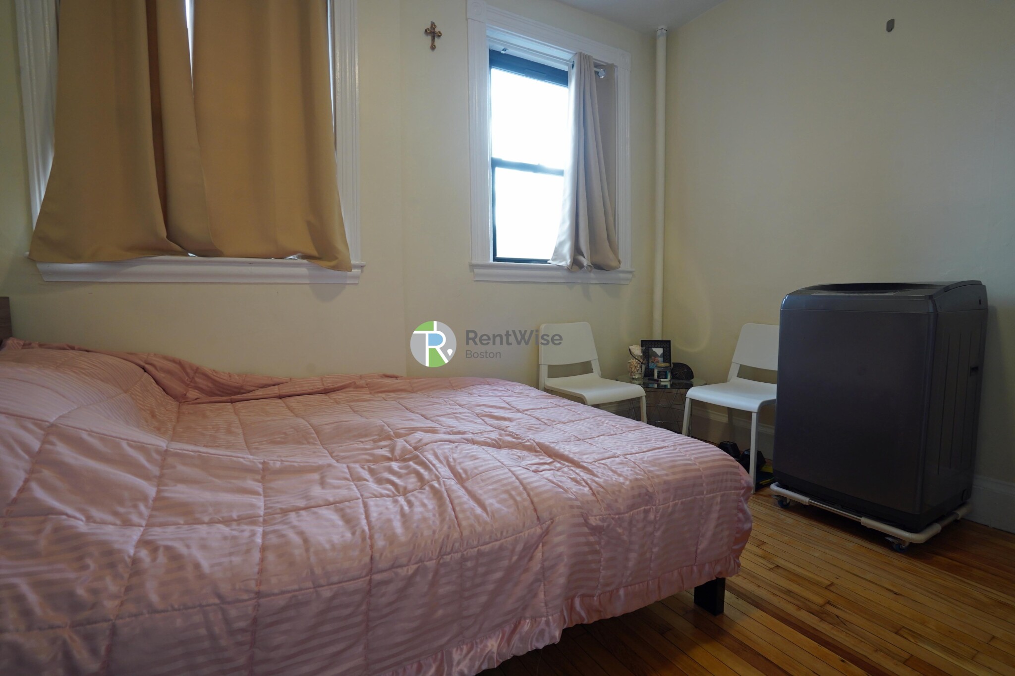 1212 Commonwealth Ave, Brighton