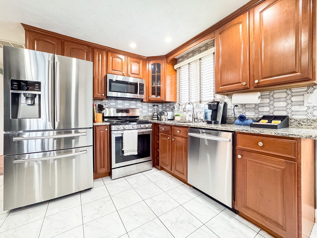 34 Rumney Rd, Revere