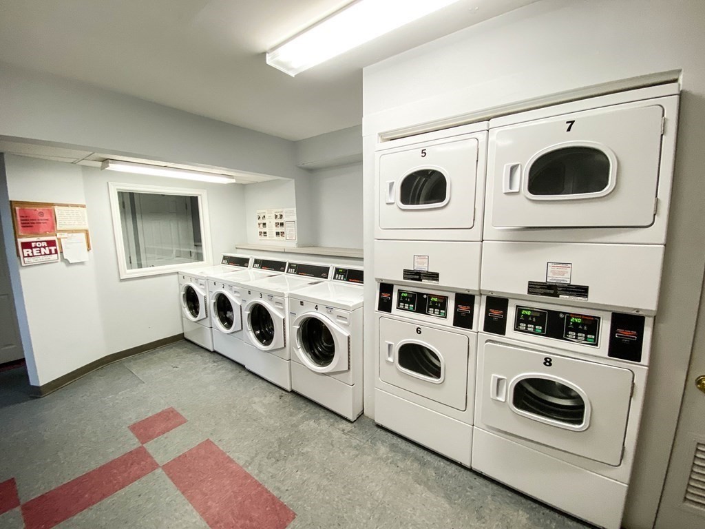 1454 Beacon St, Corey Hill