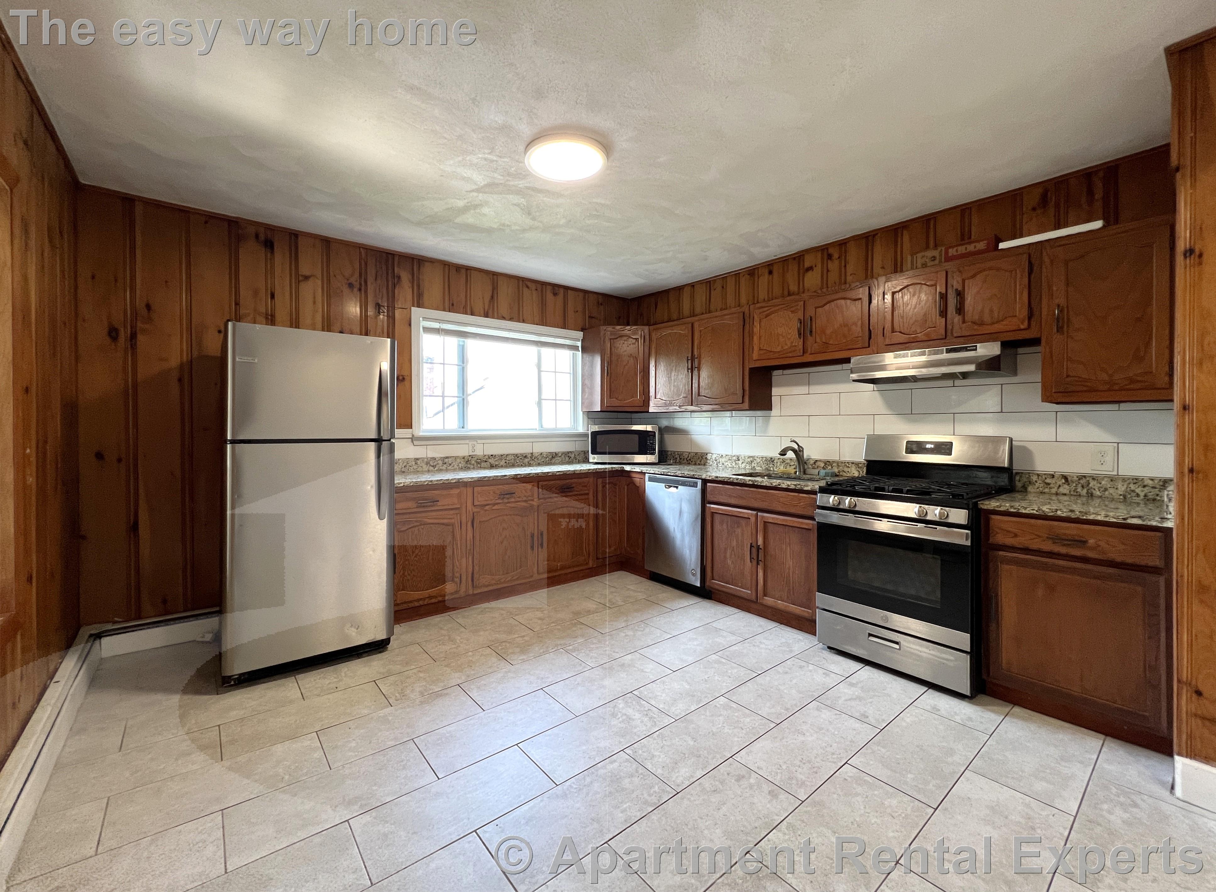 41 Hancock Ave, Tufts