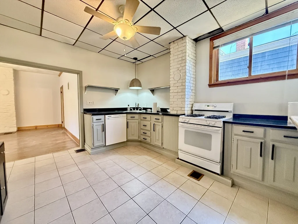 148 Morrison Ave, Davis Square