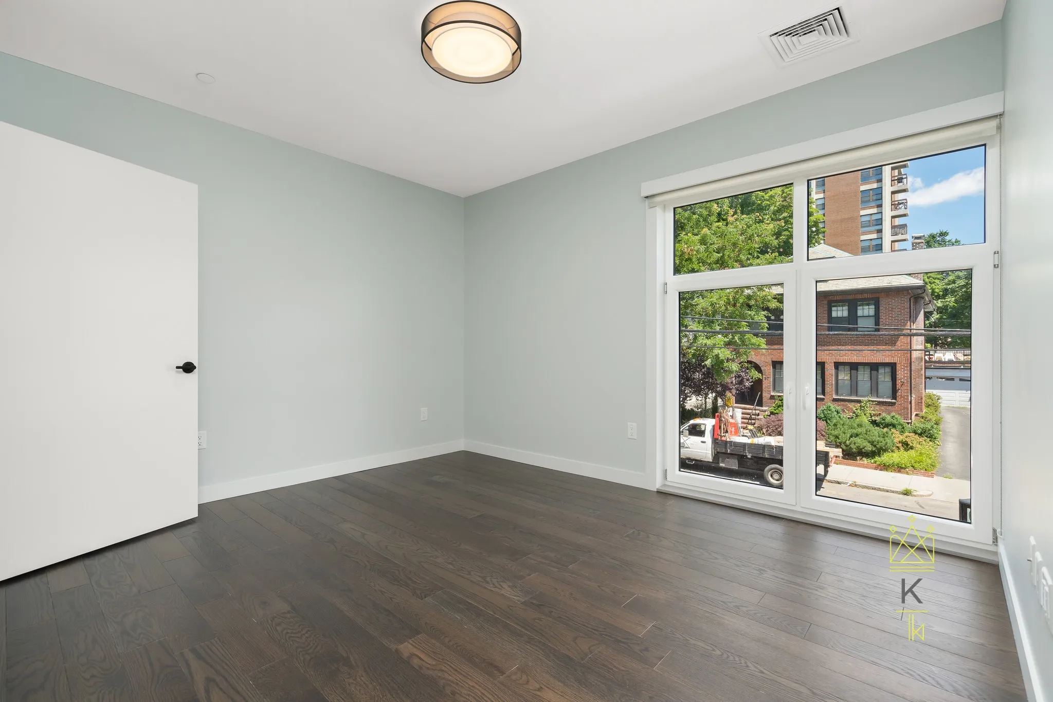 54 Auburn St, Coolidge Corner