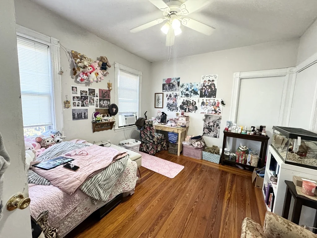 10 Wave Ave, Dorchester