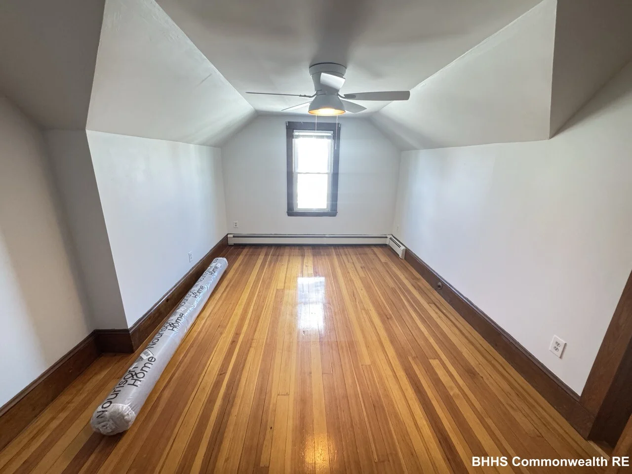 27 Lloyd Rd, Watertown