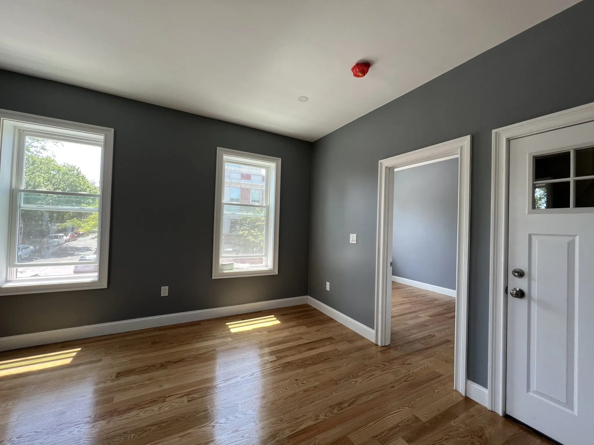 339 Cambridge St, East Cambridge