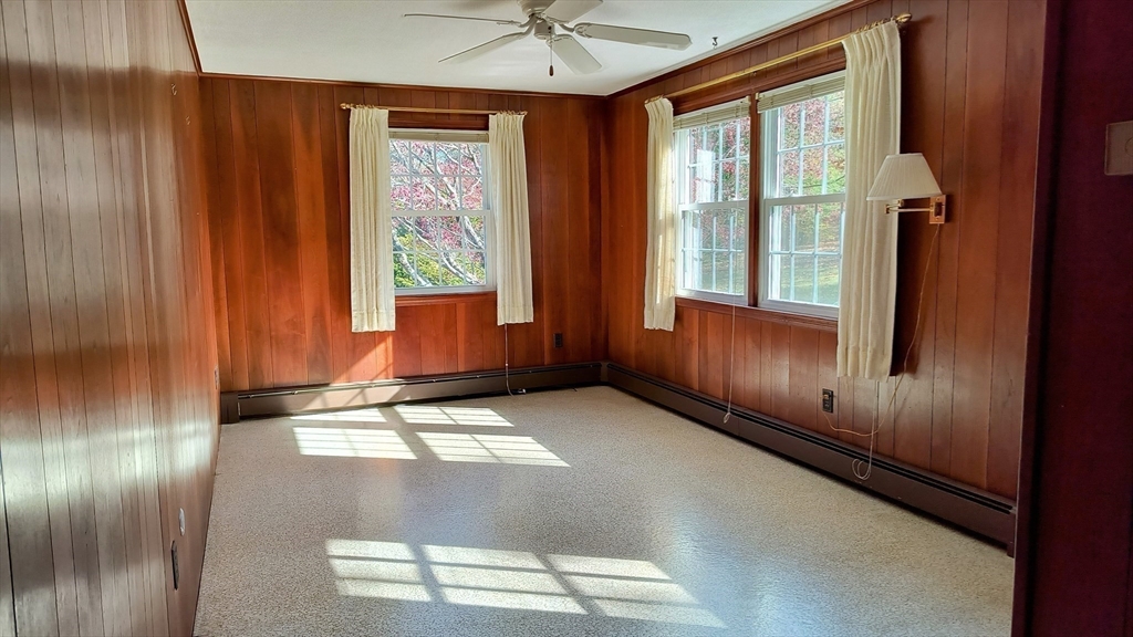 6 Streeter Rd, Paxton