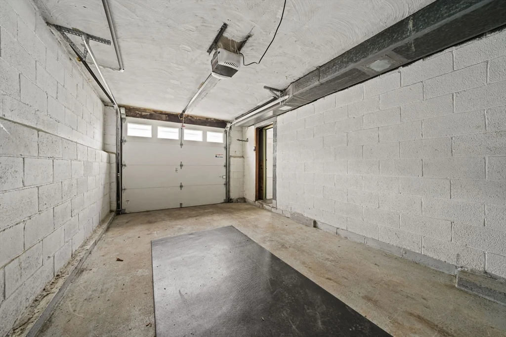 28 Hillside Ave, Stoneham