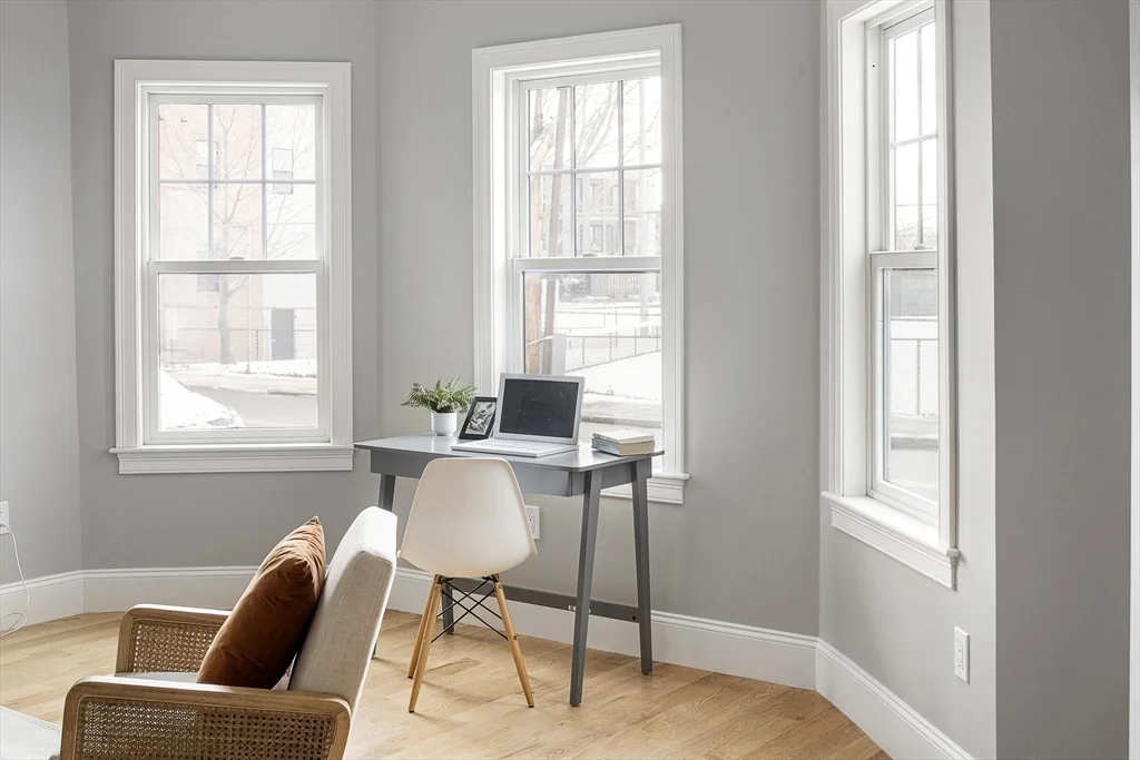 31 Boardman St, East Boston