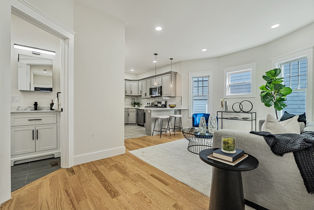 147 Jefferson Ave, Everett