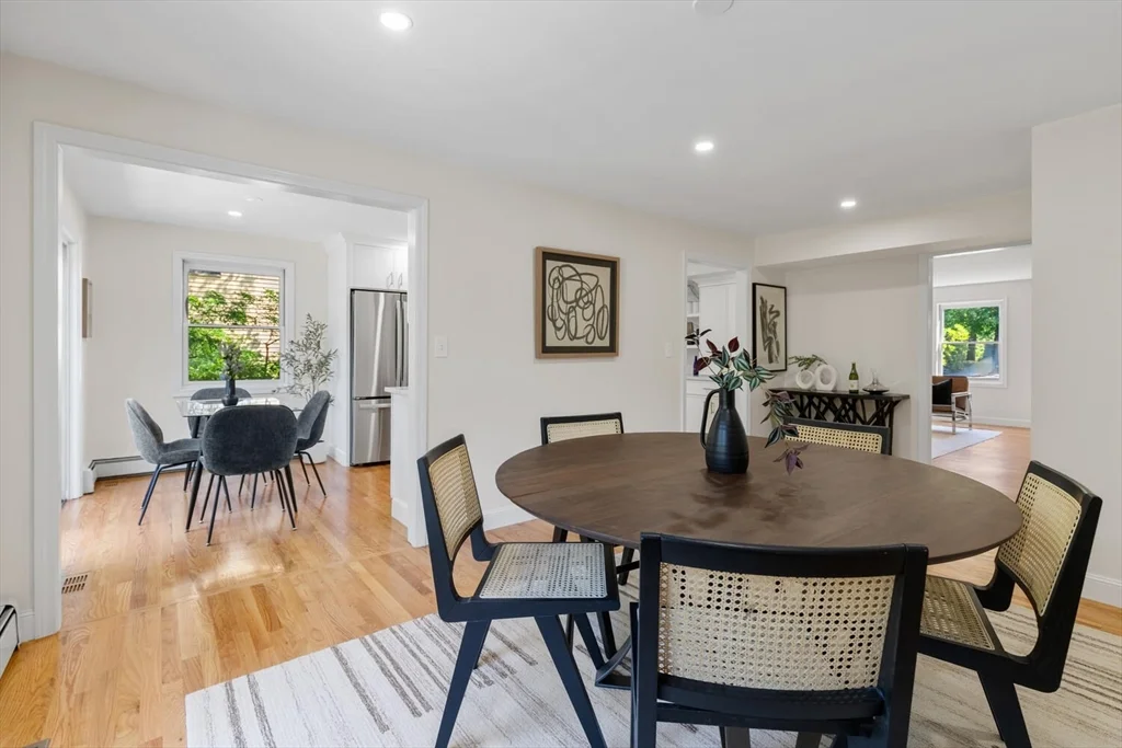 29 Cottage St, Newton Upper Falls