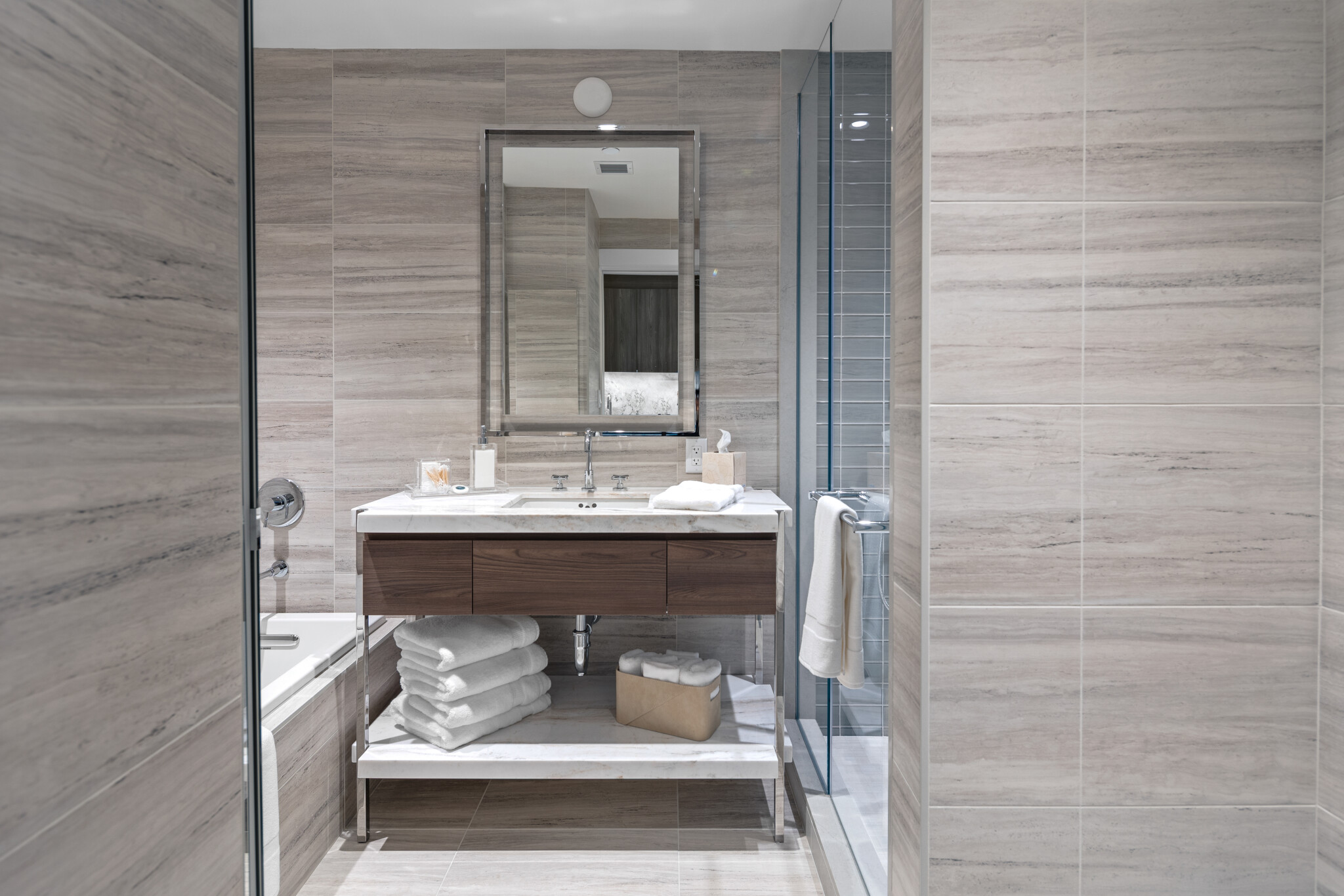 430 Stuart St, Back Bay