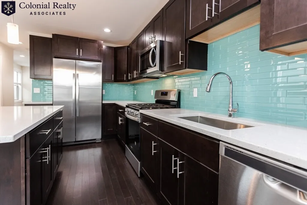 478 Fulton St, Medford