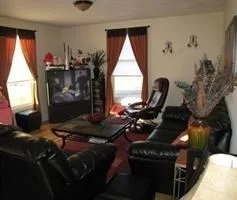 307 Shrewsbury St, Holden