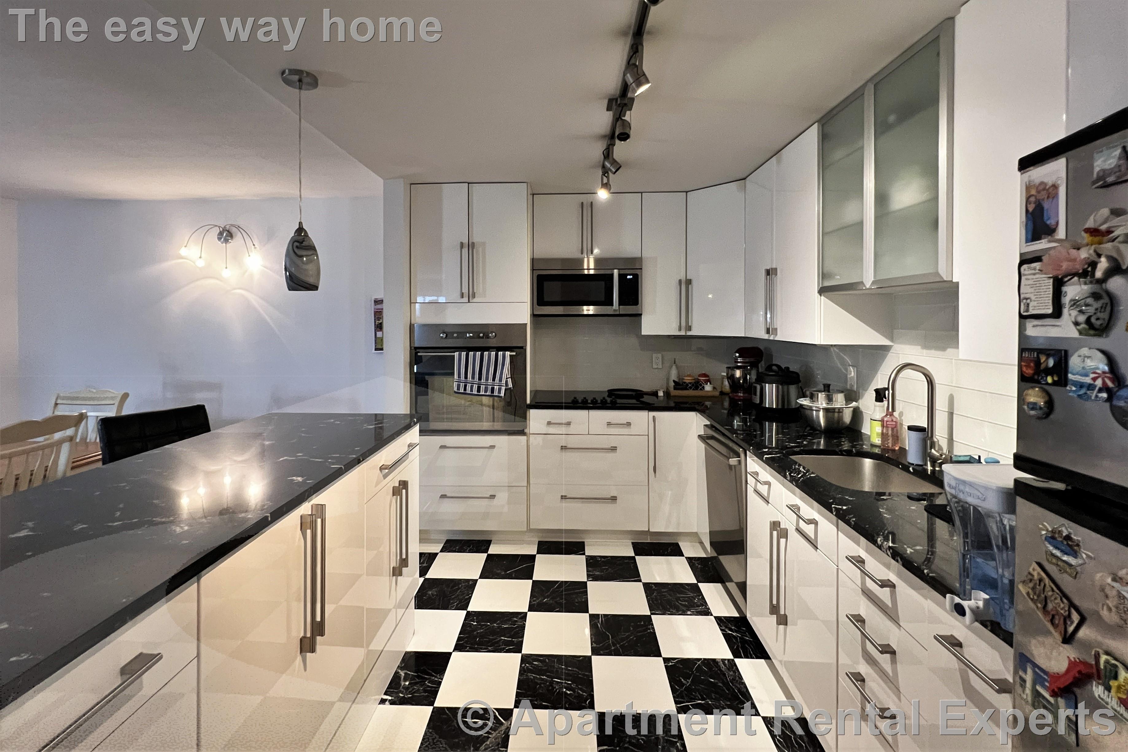 990 Massachusetts Ave, Arlington Heights