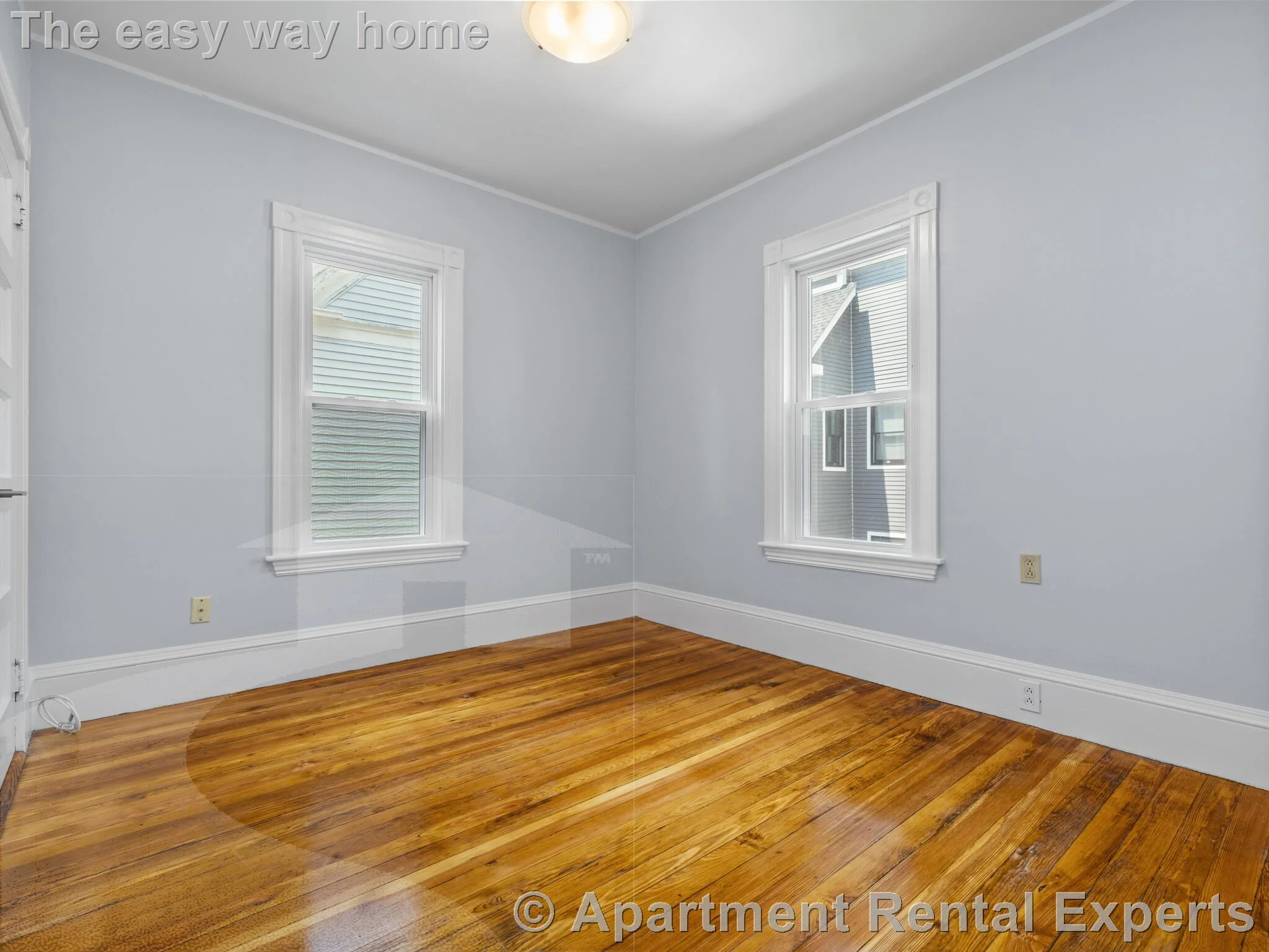 57 Hawthorne St, Davis Square