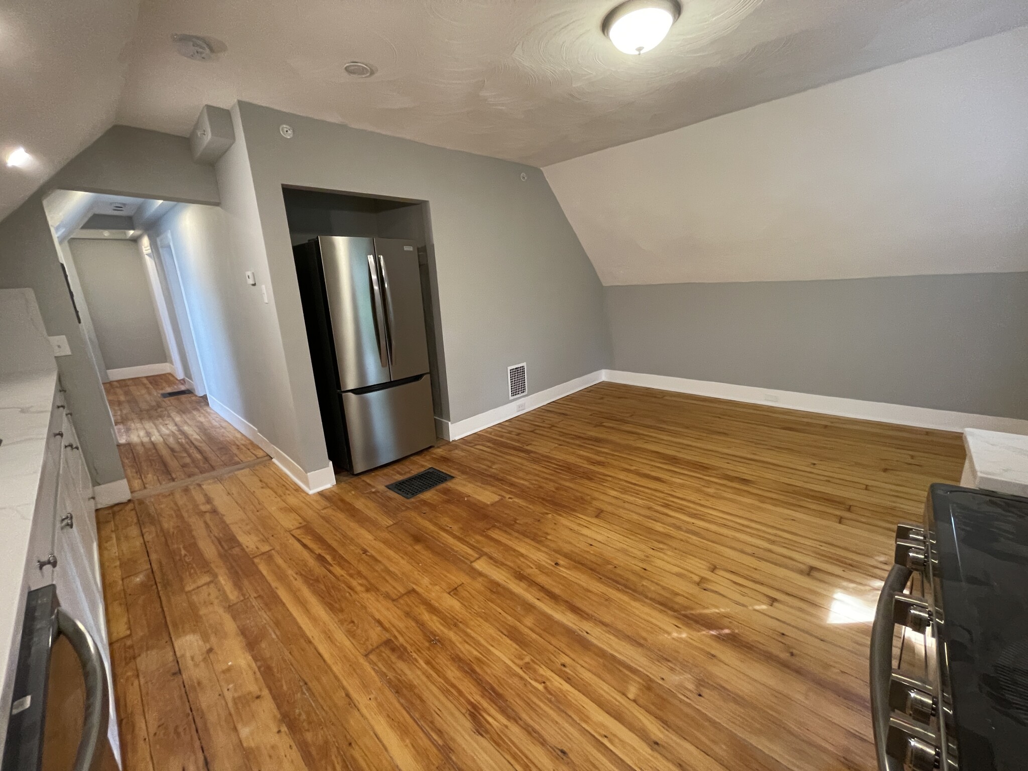 35 Cameron Ave, Teele Square