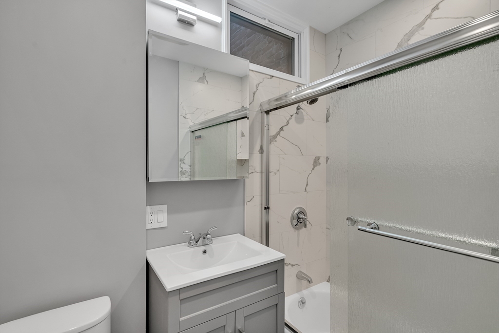 142 Sutherland Rd, Brighton