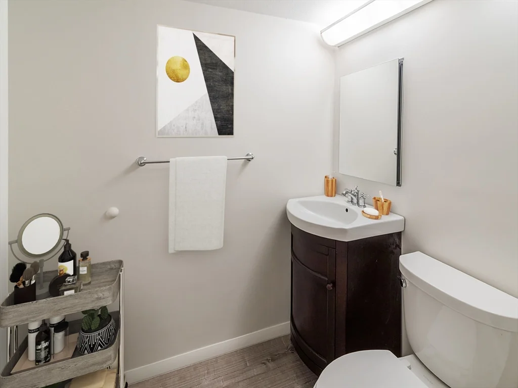 9 Hawthorne, West End