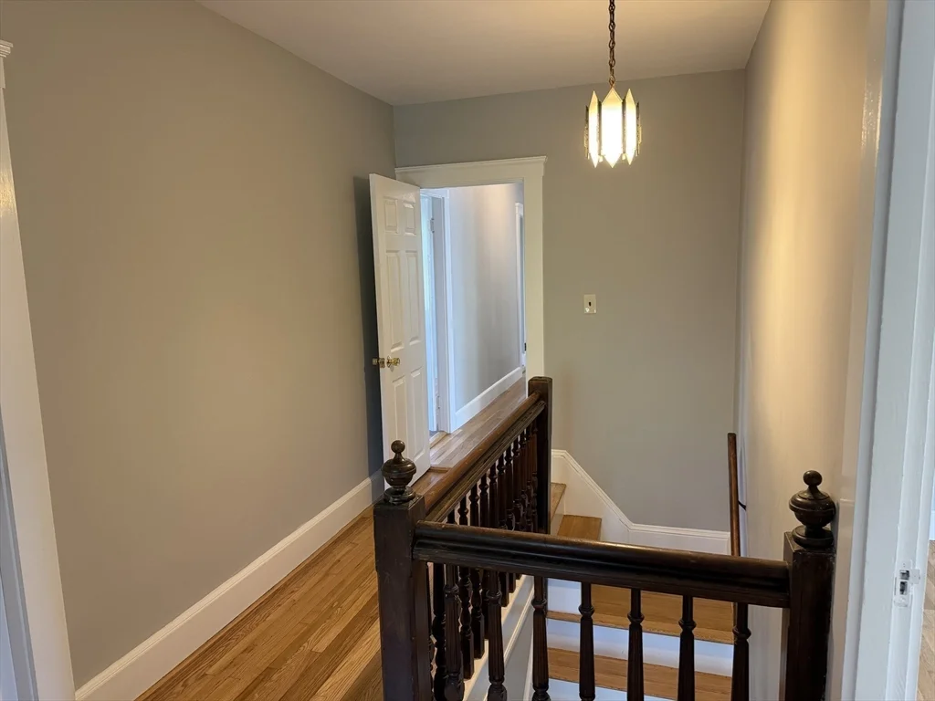 56 South Main St, Uxbridge