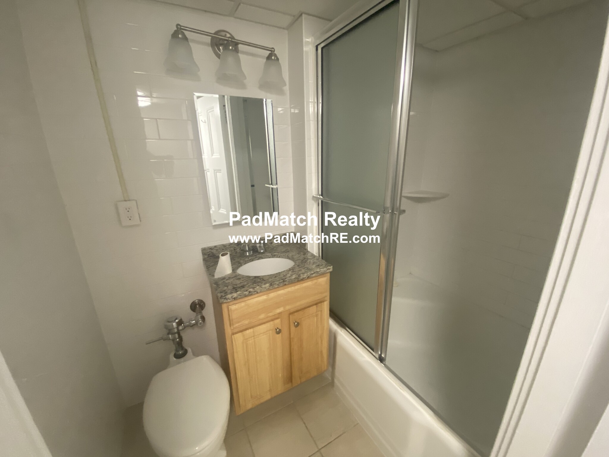 62 Boylston St, Downtown