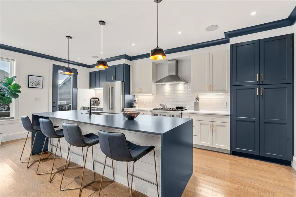 5 Caspian Way, Dorchester