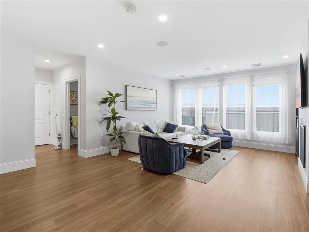 45 L St, South Boston