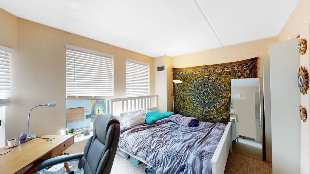 108 Peterborough St, Fenway