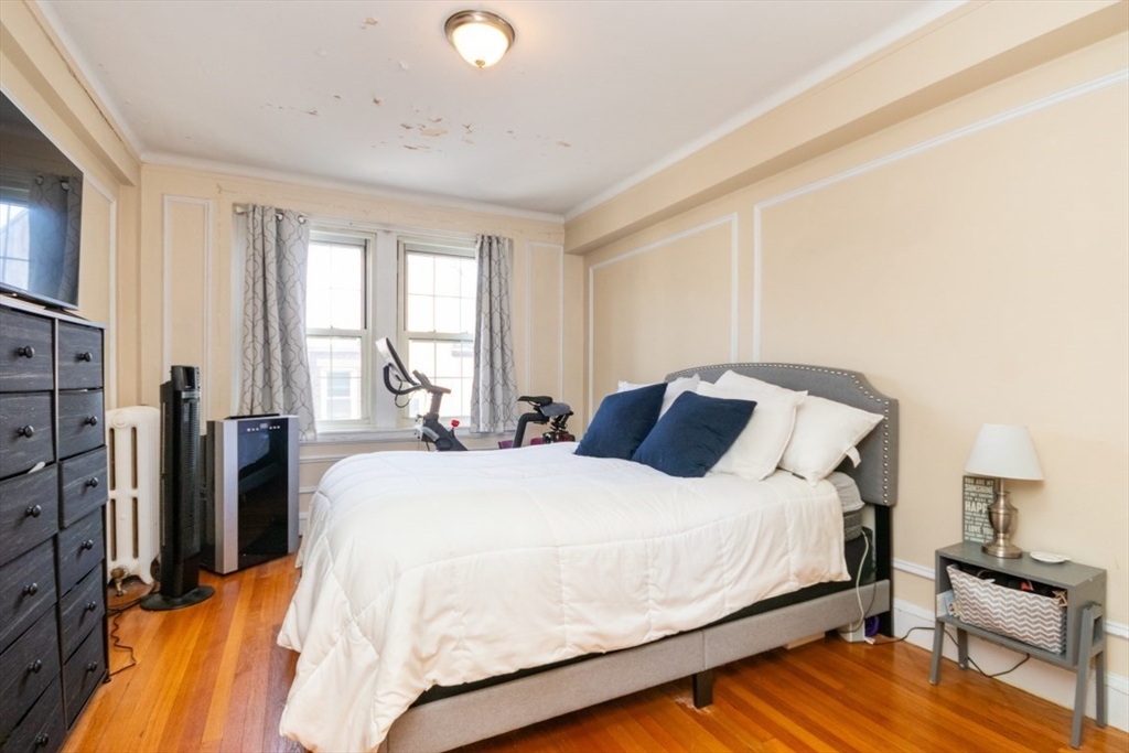 1450 Beacon St, Boston