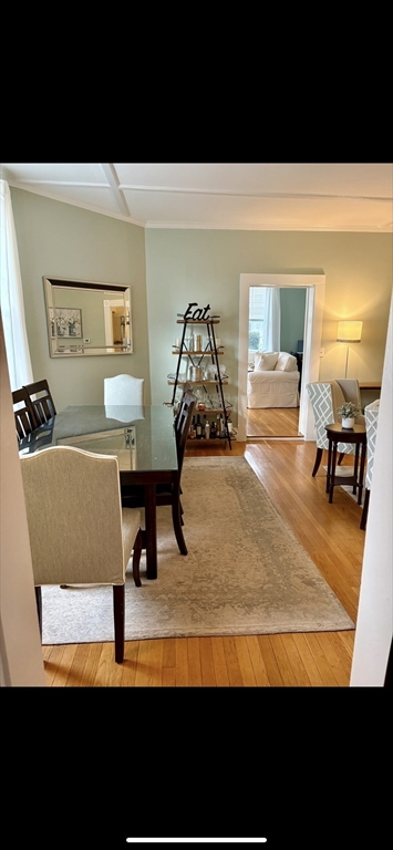 21 Thorndike, Beverly