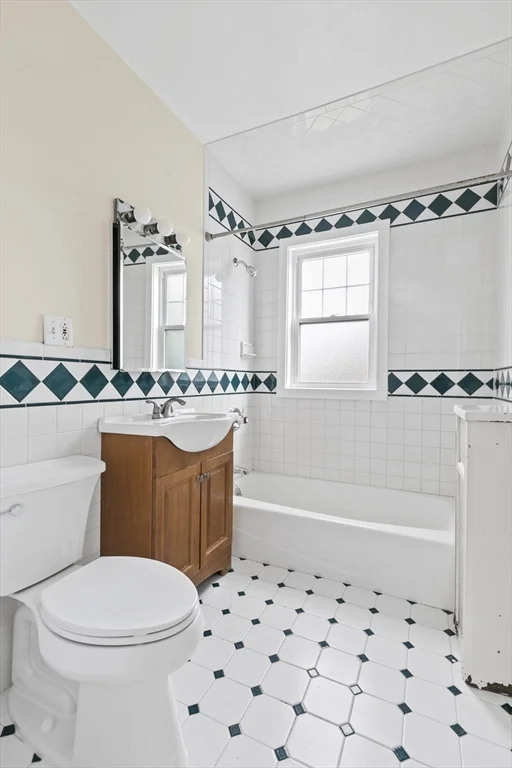 723-725 Fellsway, Wellington