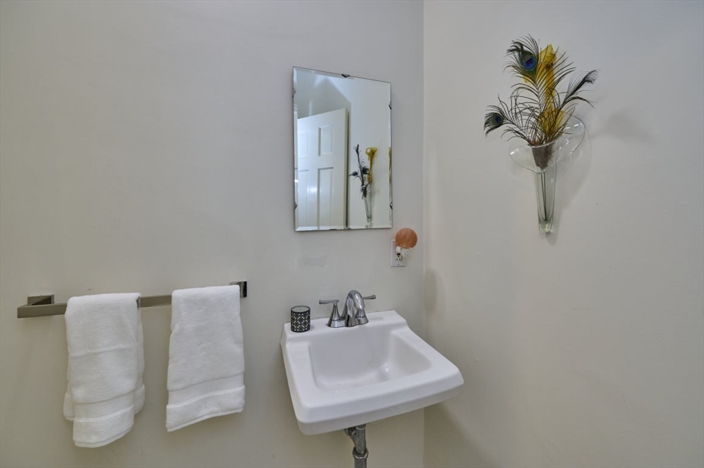 118 Trowbridge St, Harvard Square