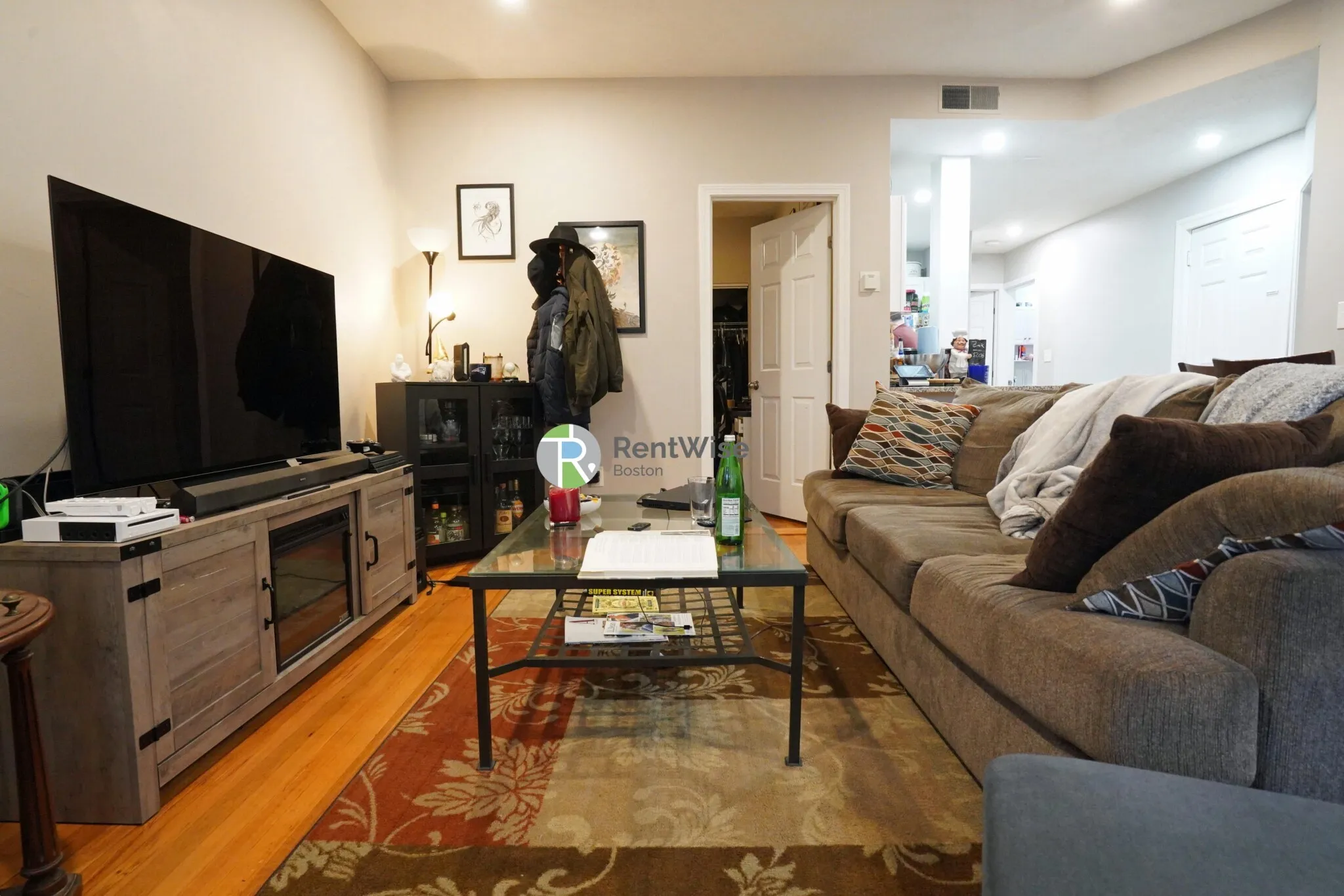 4 Lorraine Ter, Allston