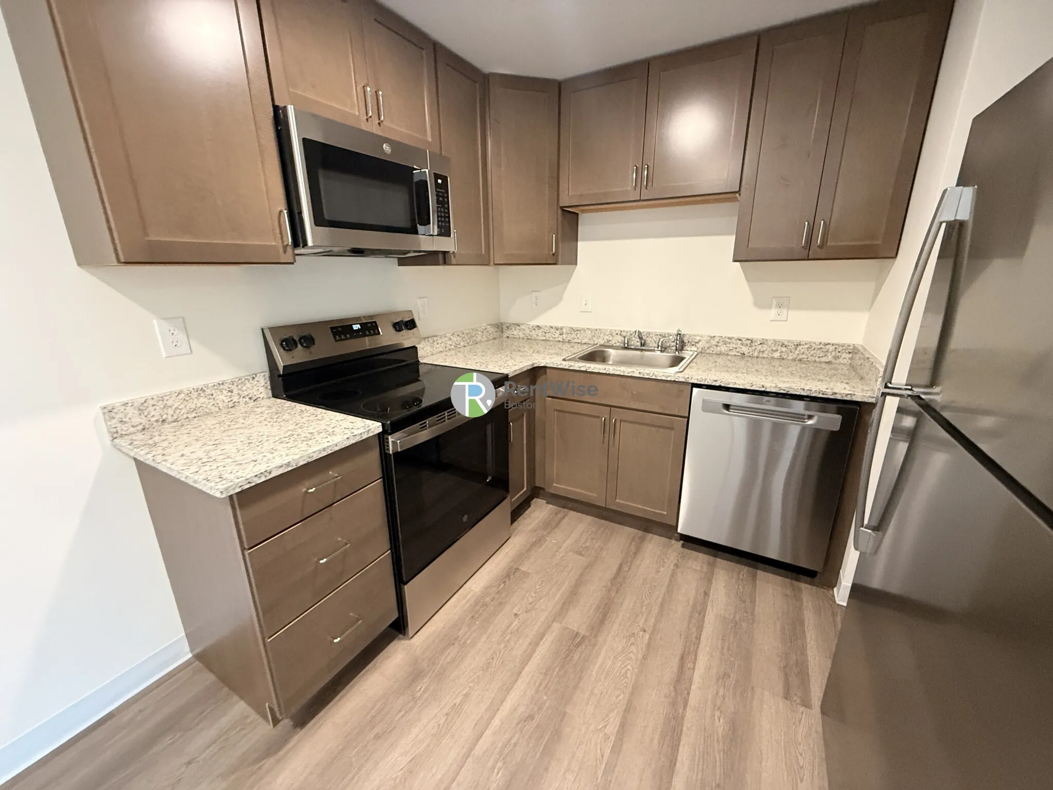 1741 Washington St, Braintree