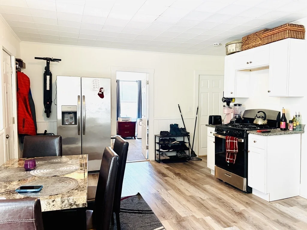 579 Bay St, Taunton