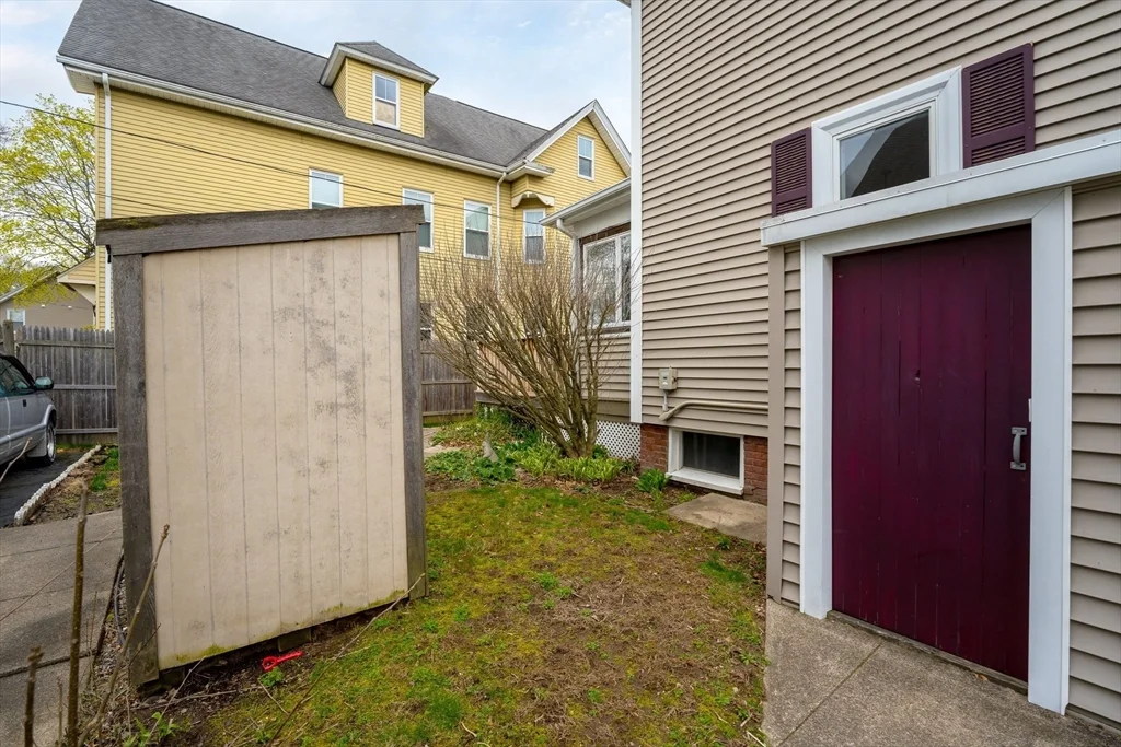 4 Prospect St, Attleboro
