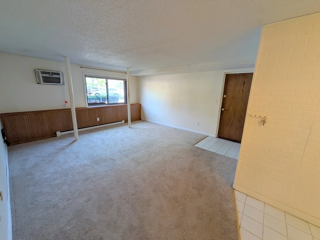 16 Juniper Rd, North Attleboro