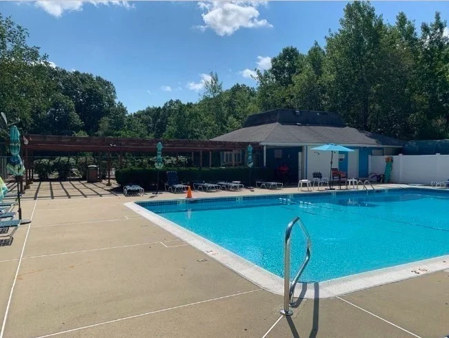 10 Beals Cove Rd, Hingham