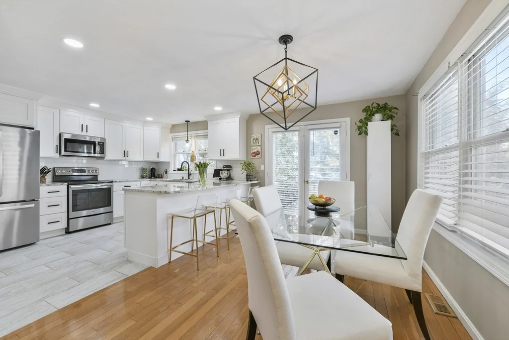 1045 Washington St, Newton