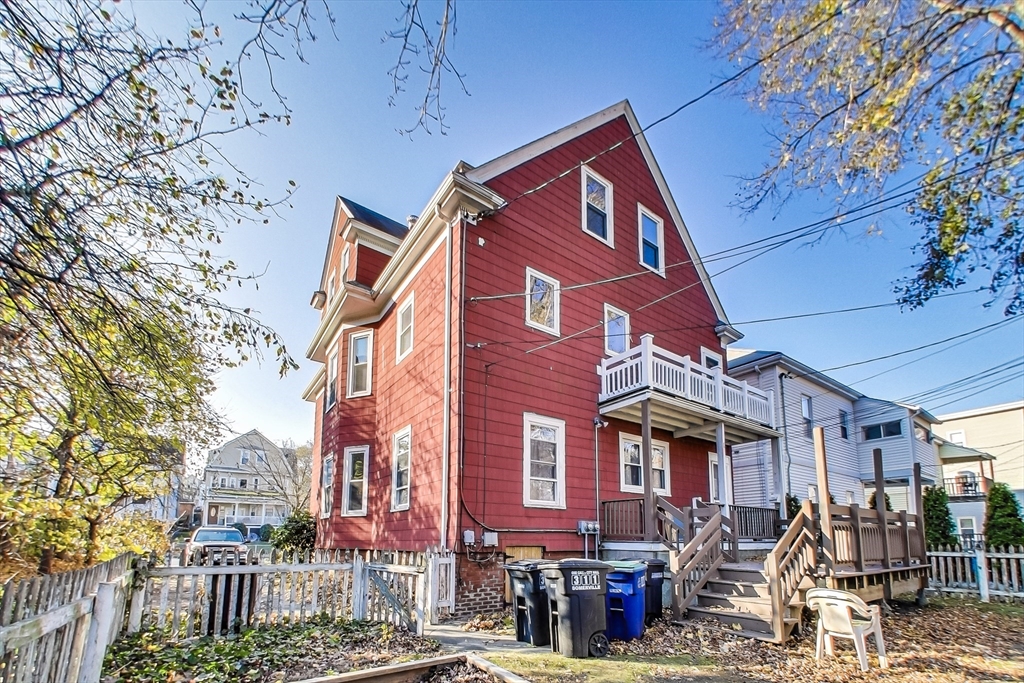 183 Powder House Blvd, West Somerville