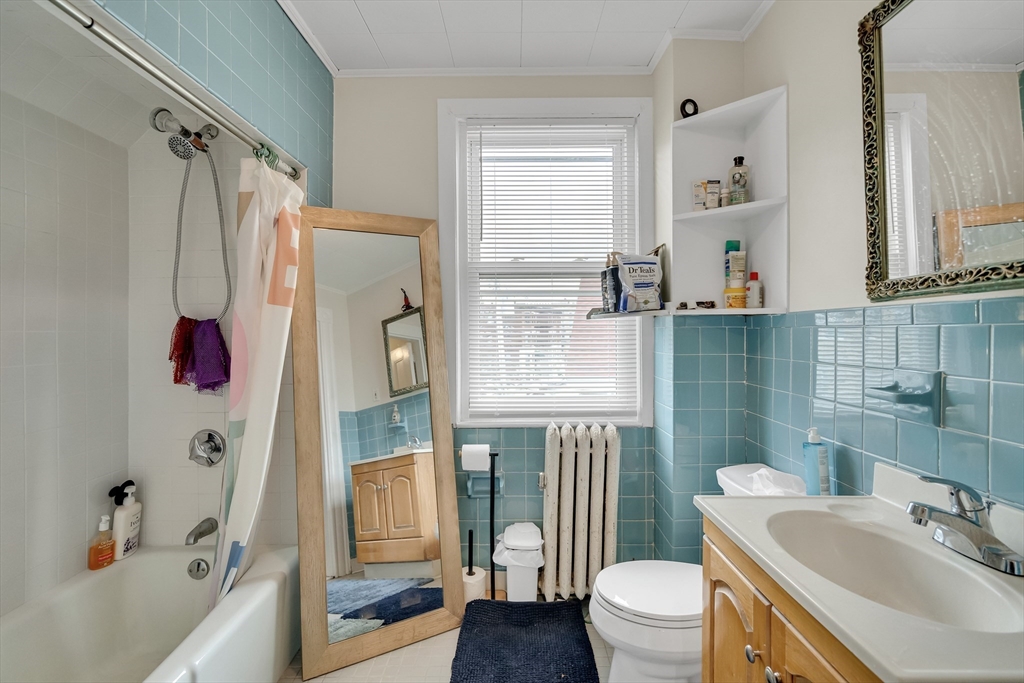 53 Gardner St, Allston