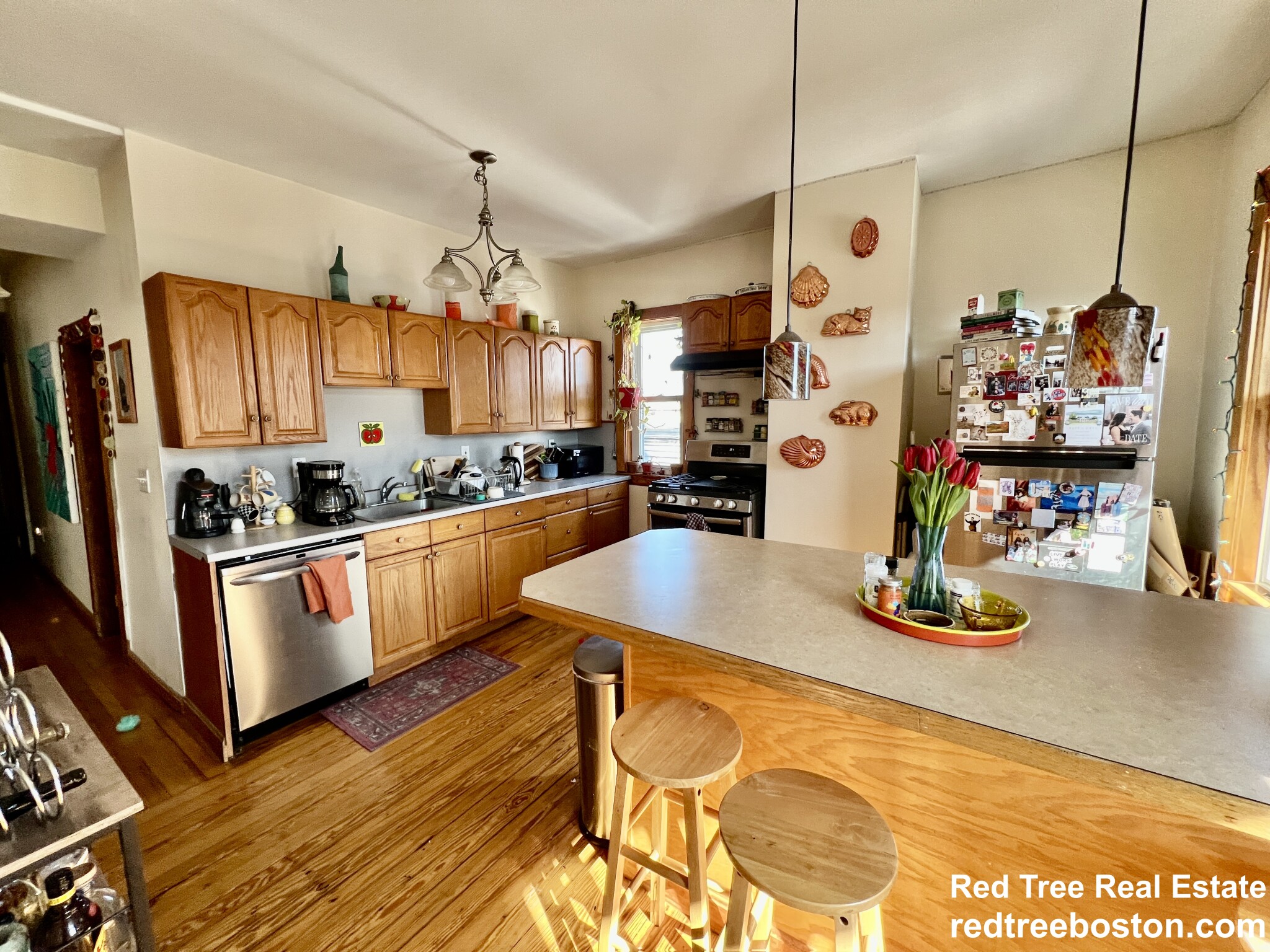 346 Faneuil St, Oak Square